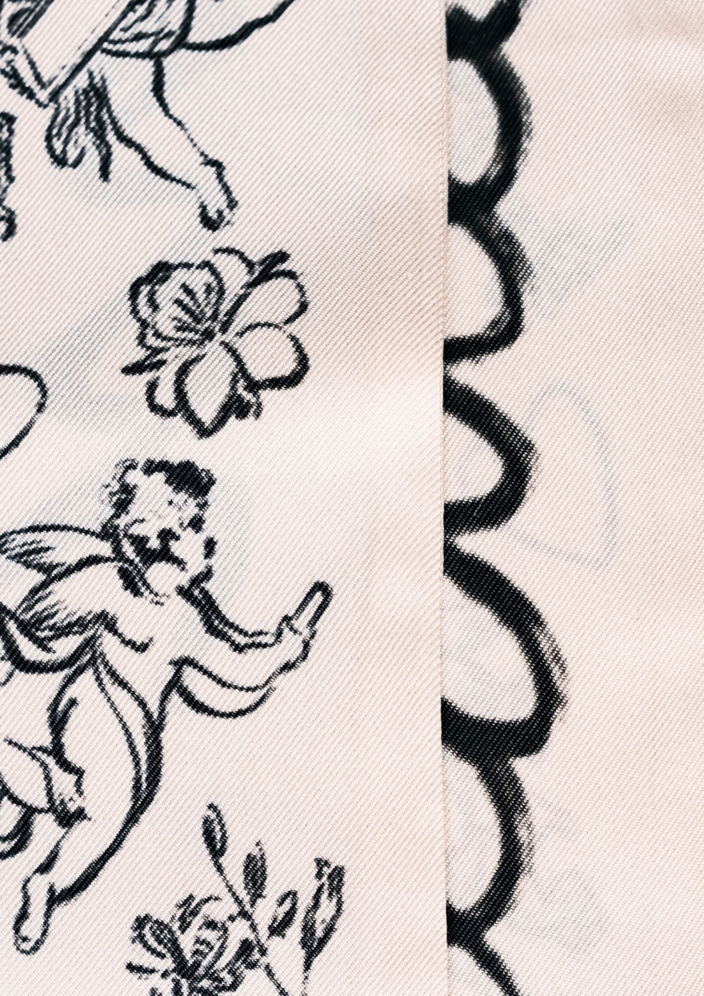 A Little Light and Love İnce Fular