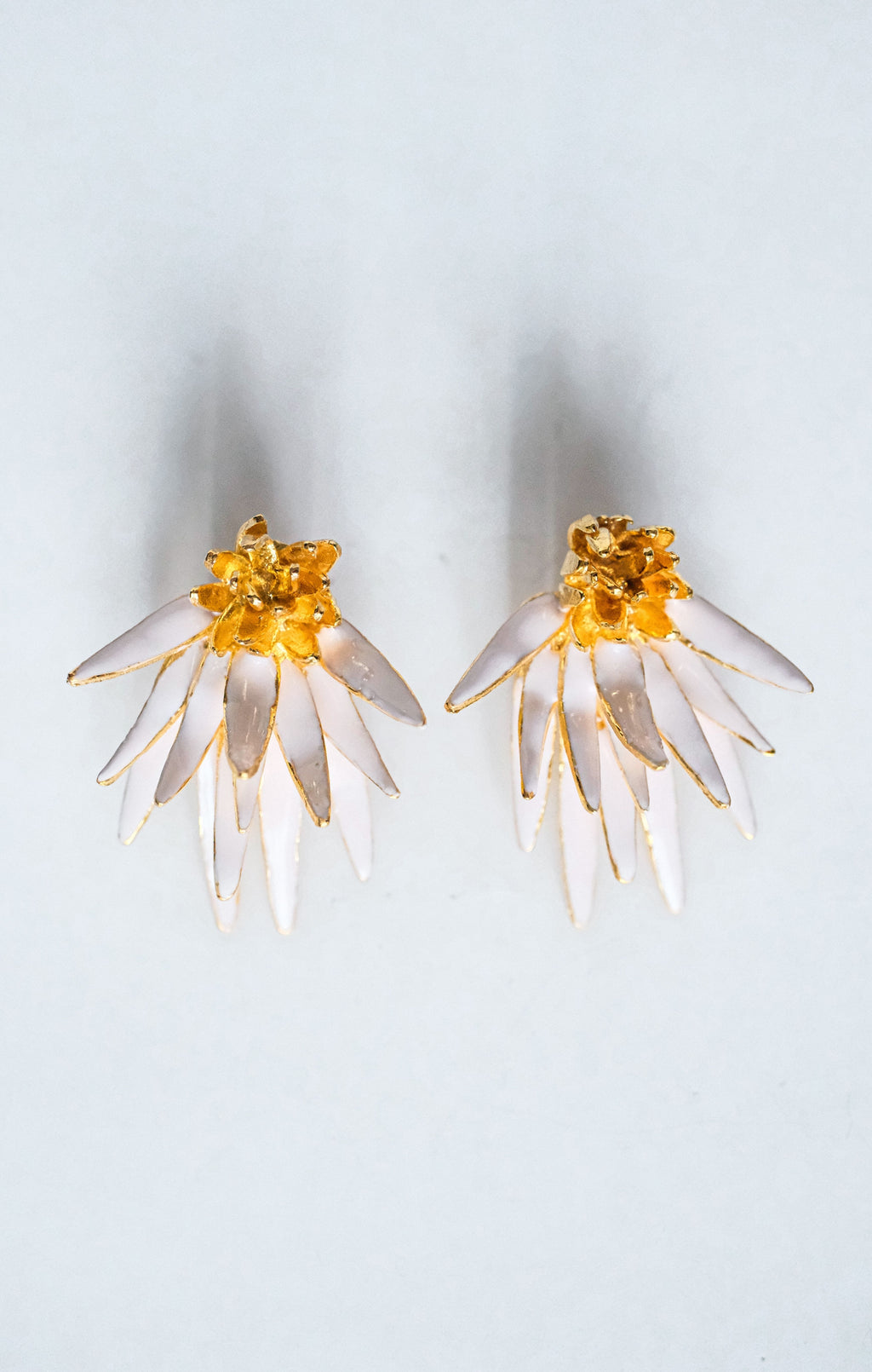 Thorny Orchid Mineli Küpe 