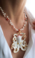 Incili White Octopus Kolye